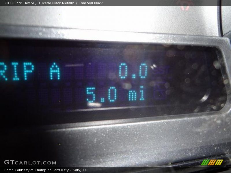 Tuxedo Black Metallic / Charcoal Black 2012 Ford Flex SE