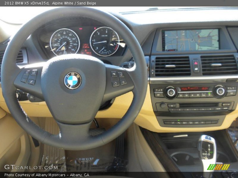 Alpine White / Sand Beige 2012 BMW X5 xDrive35d