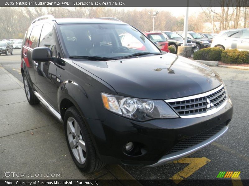Labrador Black Pearl / Black 2009 Mitsubishi Outlander XLS 4WD