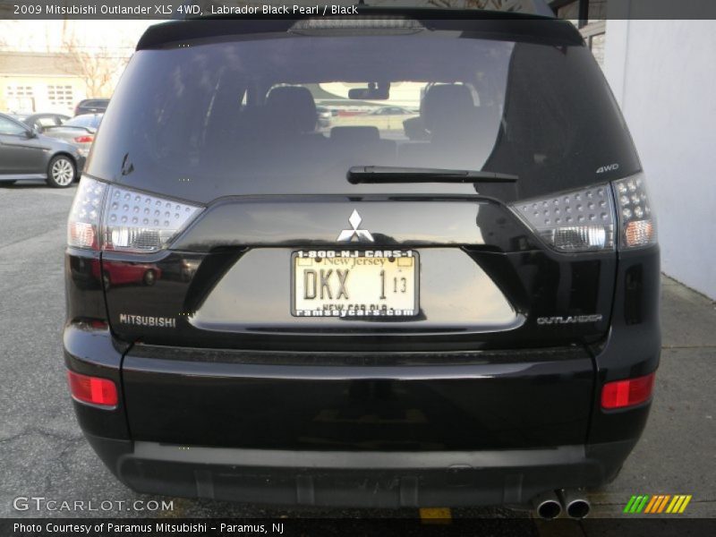 Labrador Black Pearl / Black 2009 Mitsubishi Outlander XLS 4WD