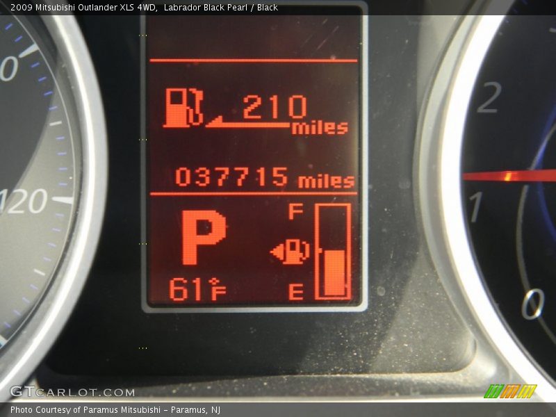 Labrador Black Pearl / Black 2009 Mitsubishi Outlander XLS 4WD