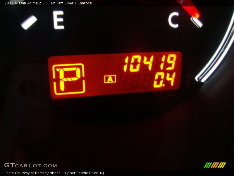 Brilliant Silver / Charcoal 2011 Nissan Altima 2.5 S