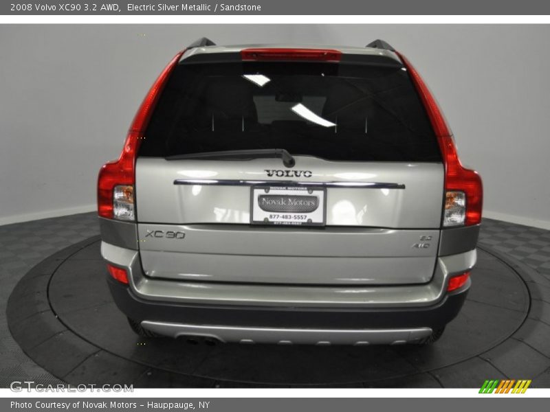 Electric Silver Metallic / Sandstone 2008 Volvo XC90 3.2 AWD