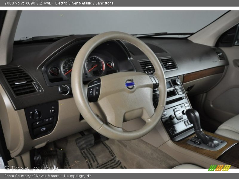 Electric Silver Metallic / Sandstone 2008 Volvo XC90 3.2 AWD