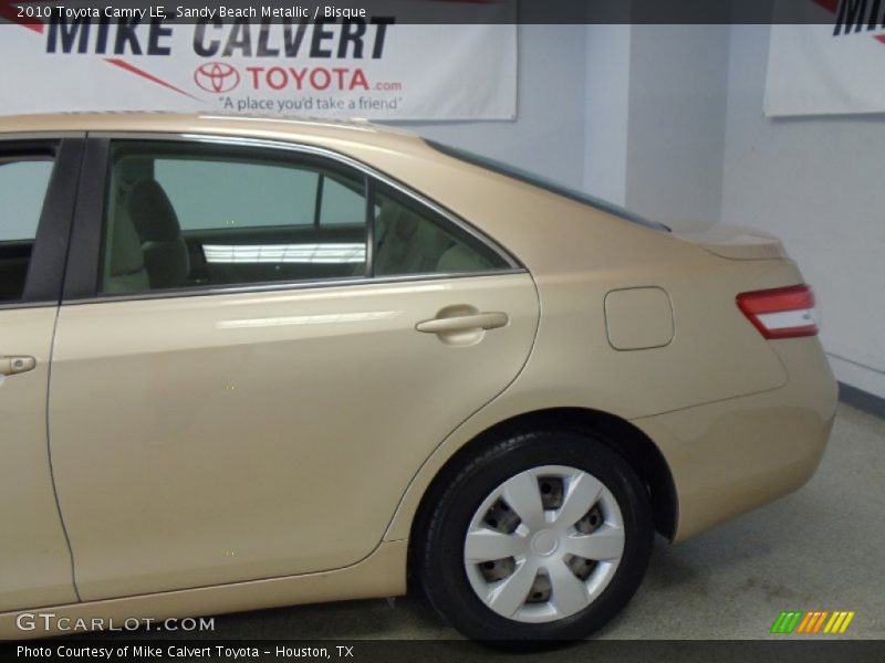 Sandy Beach Metallic / Bisque 2010 Toyota Camry LE