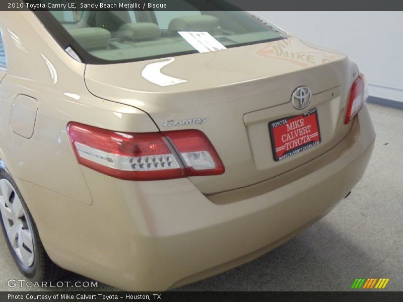 Sandy Beach Metallic / Bisque 2010 Toyota Camry LE