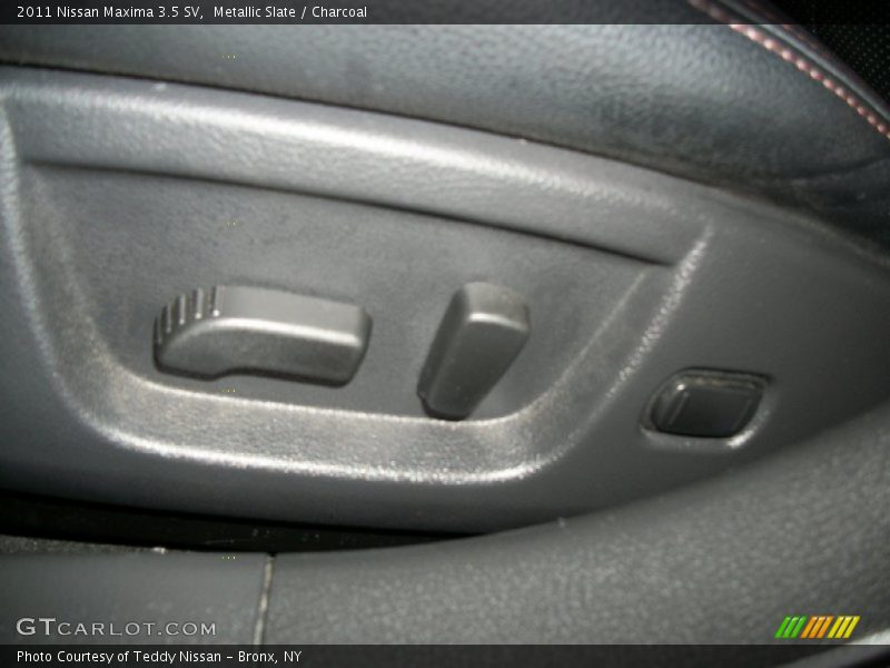 Metallic Slate / Charcoal 2011 Nissan Maxima 3.5 SV