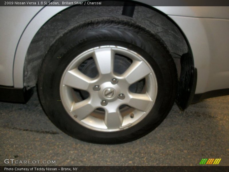 Brillant Silver / Charcoal 2009 Nissan Versa 1.8 SL Sedan