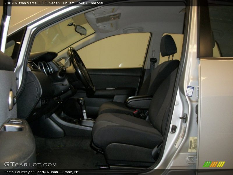 Brillant Silver / Charcoal 2009 Nissan Versa 1.8 SL Sedan