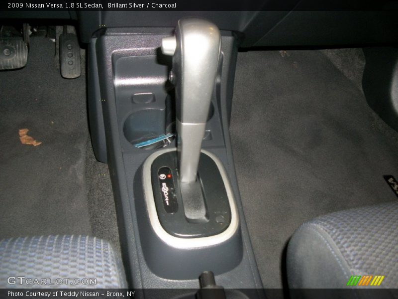 Brillant Silver / Charcoal 2009 Nissan Versa 1.8 SL Sedan