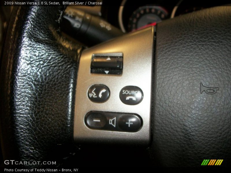 Brillant Silver / Charcoal 2009 Nissan Versa 1.8 SL Sedan