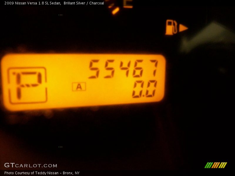 Brillant Silver / Charcoal 2009 Nissan Versa 1.8 SL Sedan