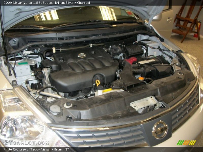 Brillant Silver / Charcoal 2009 Nissan Versa 1.8 SL Sedan