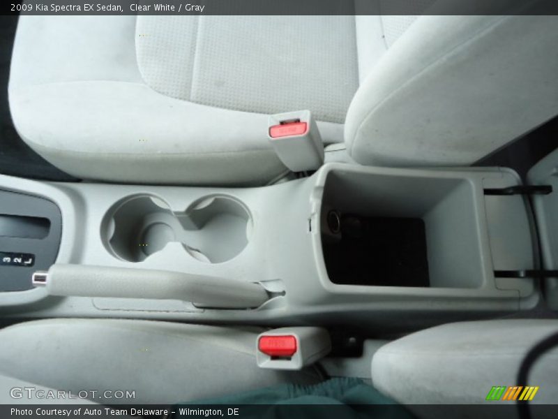 Clear White / Gray 2009 Kia Spectra EX Sedan