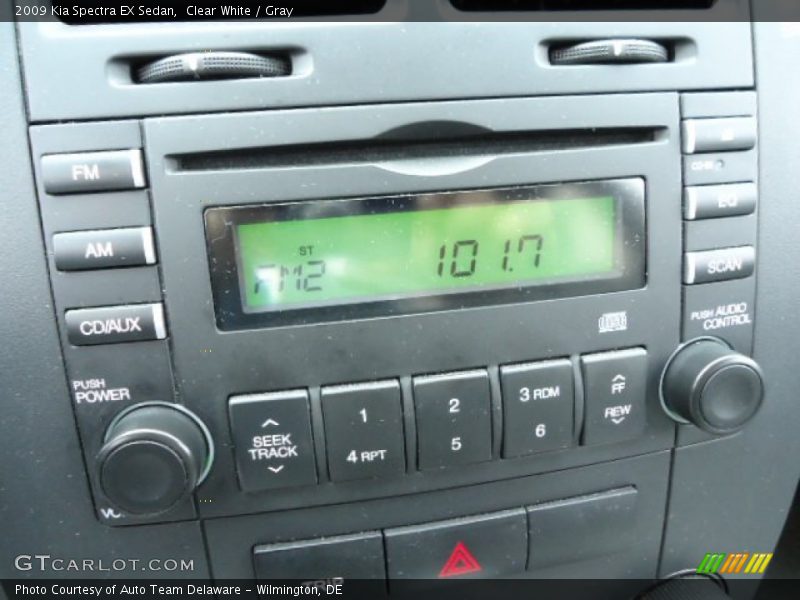 Clear White / Gray 2009 Kia Spectra EX Sedan