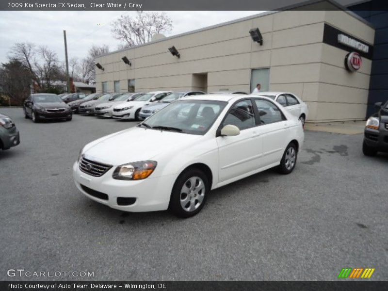 Clear White / Gray 2009 Kia Spectra EX Sedan