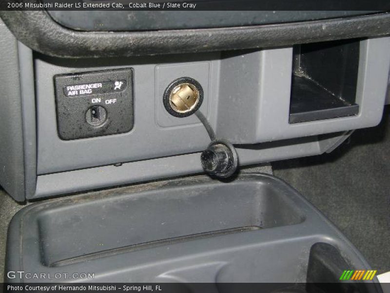Cobalt Blue / Slate Gray 2006 Mitsubishi Raider LS Extended Cab
