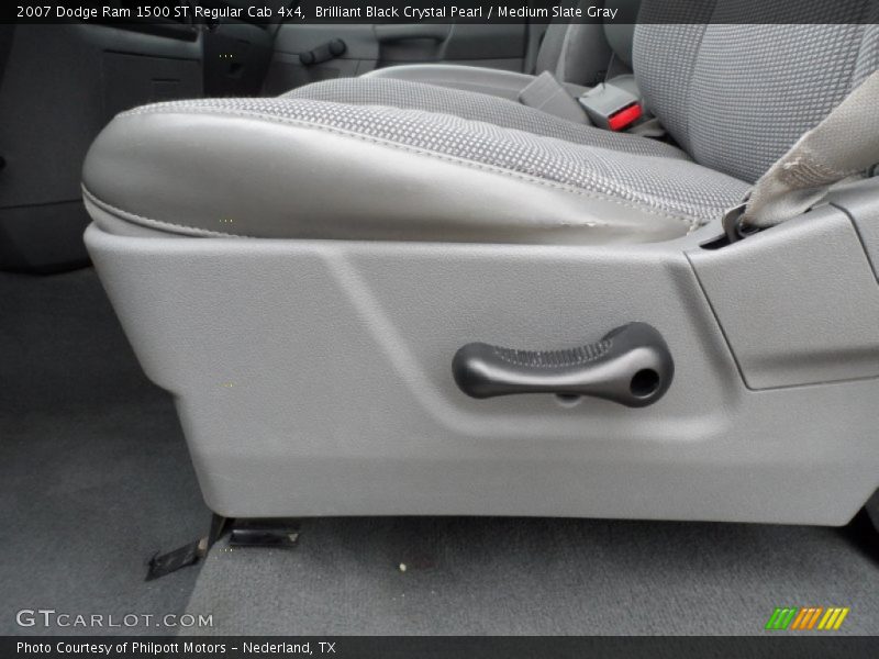Brilliant Black Crystal Pearl / Medium Slate Gray 2007 Dodge Ram 1500 ST Regular Cab 4x4