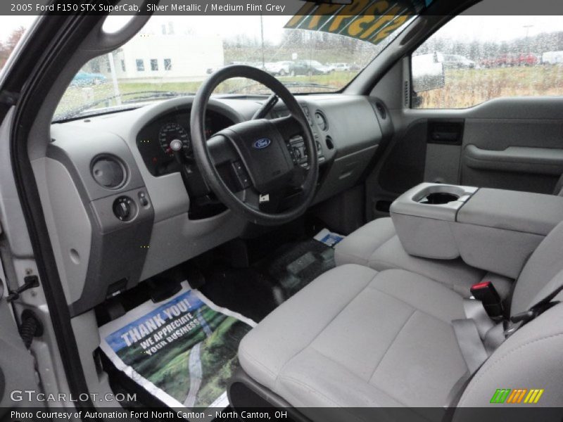 Silver Metallic / Medium Flint Grey 2005 Ford F150 STX SuperCab