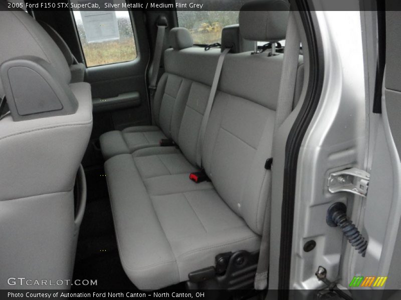 Silver Metallic / Medium Flint Grey 2005 Ford F150 STX SuperCab