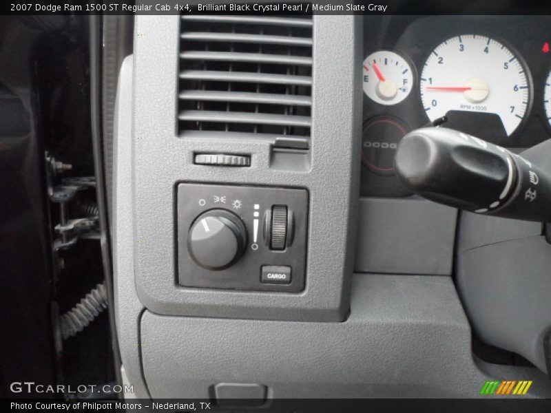 Brilliant Black Crystal Pearl / Medium Slate Gray 2007 Dodge Ram 1500 ST Regular Cab 4x4