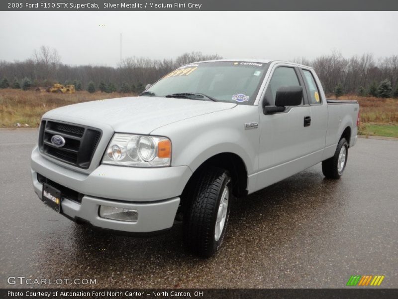 Silver Metallic / Medium Flint Grey 2005 Ford F150 STX SuperCab
