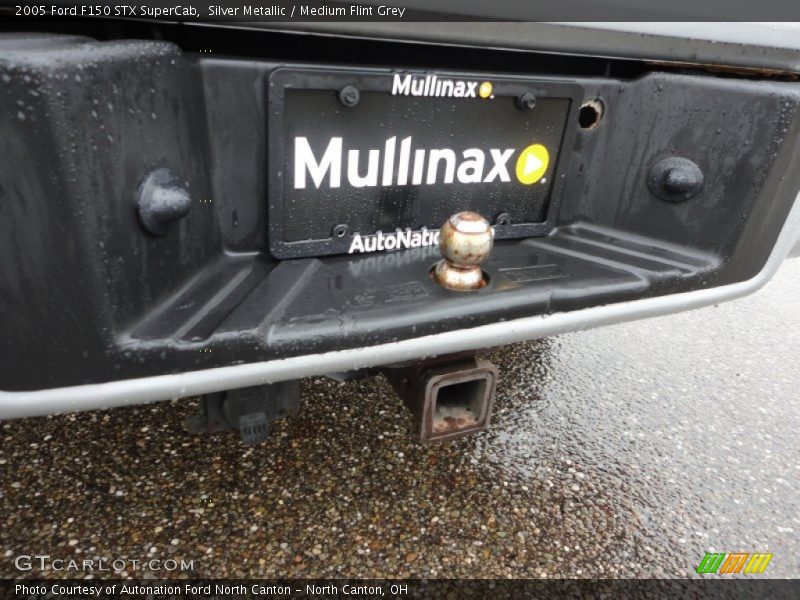 Silver Metallic / Medium Flint Grey 2005 Ford F150 STX SuperCab