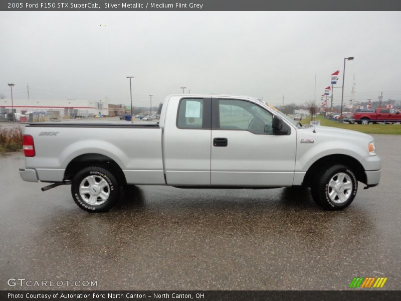 Silver Metallic / Medium Flint Grey 2005 Ford F150 STX SuperCab