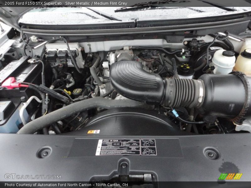 Silver Metallic / Medium Flint Grey 2005 Ford F150 STX SuperCab