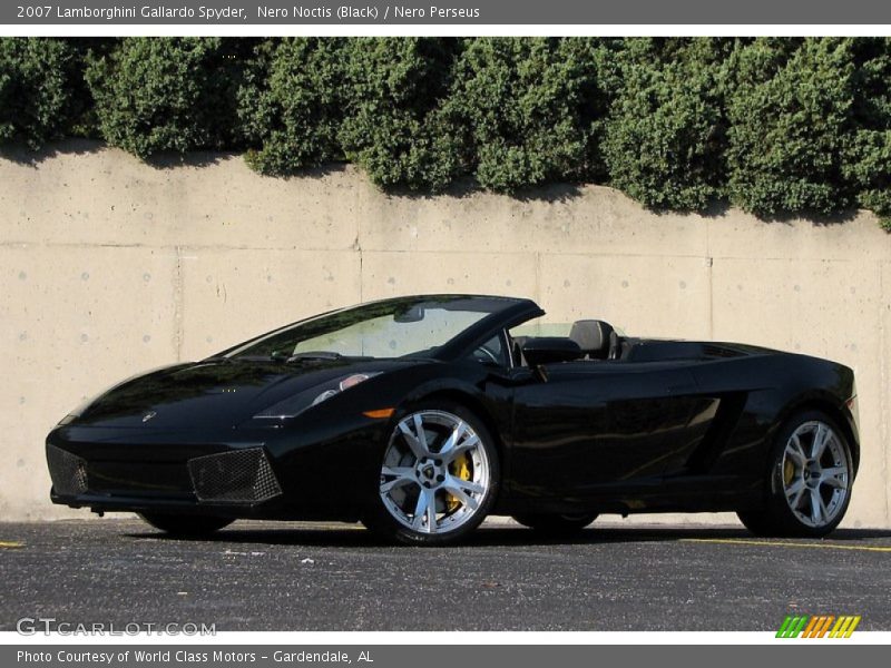Front 3/4 View of 2007 Gallardo Spyder