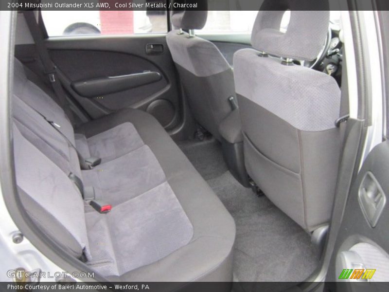 Cool Silver Metallic / Charcoal 2004 Mitsubishi Outlander XLS AWD