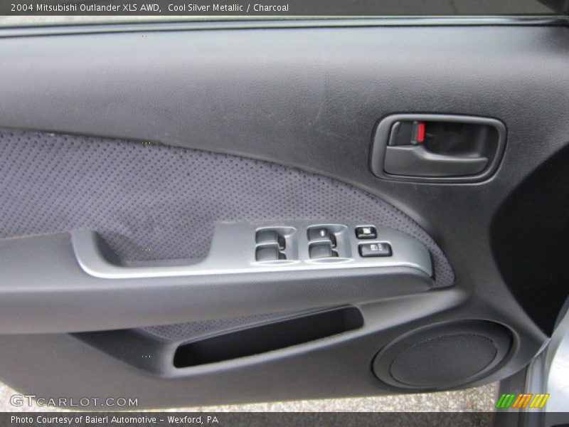 Cool Silver Metallic / Charcoal 2004 Mitsubishi Outlander XLS AWD
