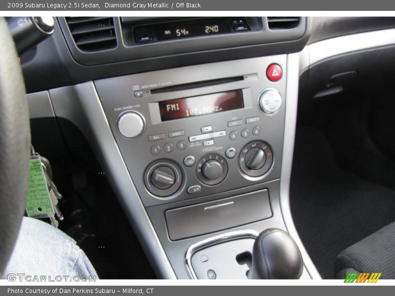 Diamond Gray Metallic / Off Black 2009 Subaru Legacy 2.5i Sedan