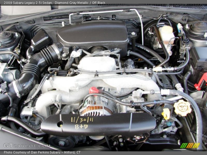 Diamond Gray Metallic / Off Black 2009 Subaru Legacy 2.5i Sedan