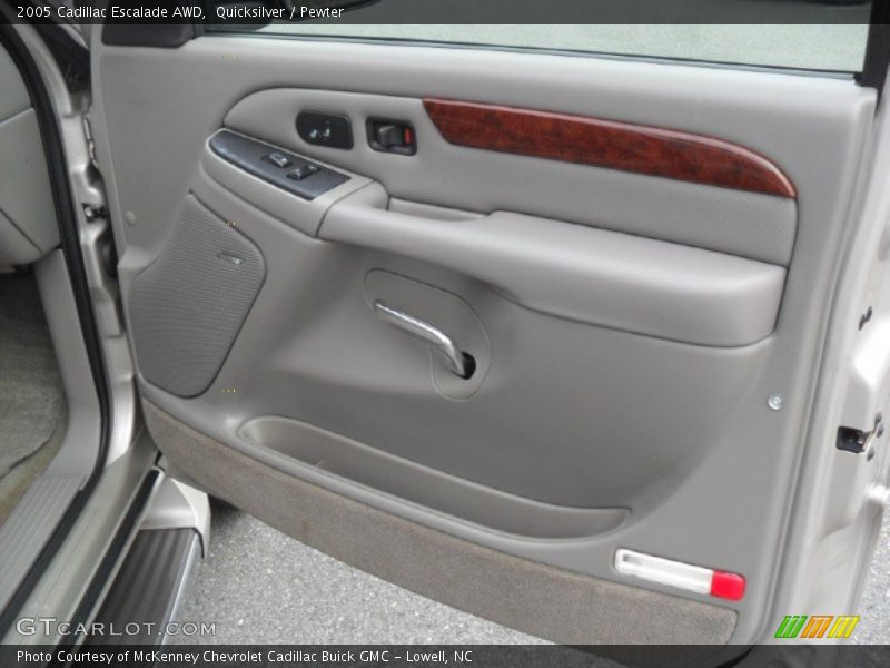 Quicksilver / Pewter 2005 Cadillac Escalade AWD