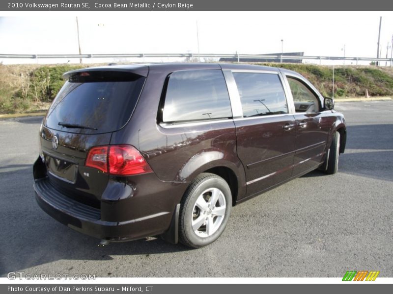 Cocoa Bean Metallic / Ceylon Beige 2010 Volkswagen Routan SE