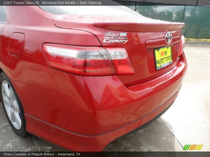 Barcelona Red Metallic / Dark Charcoal 2007 Toyota Camry SE