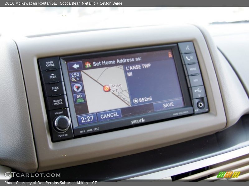 Cocoa Bean Metallic / Ceylon Beige 2010 Volkswagen Routan SE