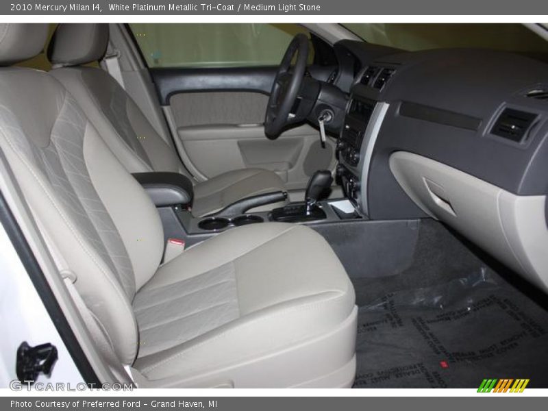 White Platinum Metallic Tri-Coat / Medium Light Stone 2010 Mercury Milan I4