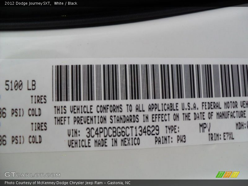 White / Black 2012 Dodge Journey SXT