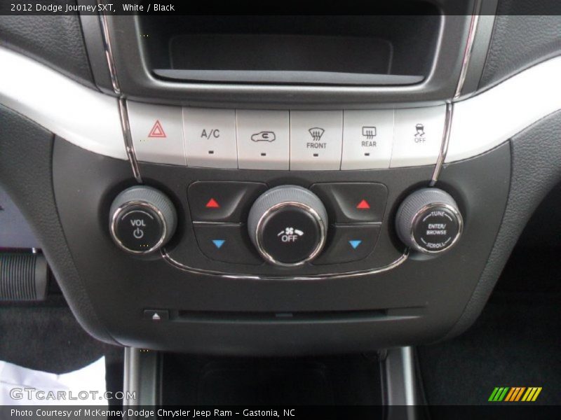 White / Black 2012 Dodge Journey SXT