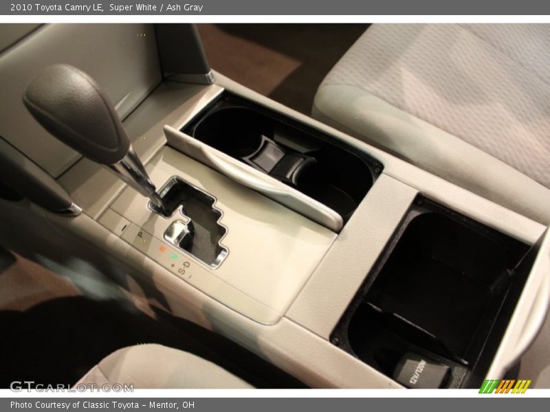 Super White / Ash Gray 2010 Toyota Camry LE