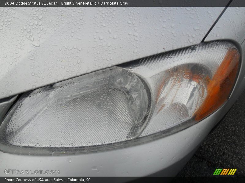 Bright Silver Metallic / Dark Slate Gray 2004 Dodge Stratus SE Sedan