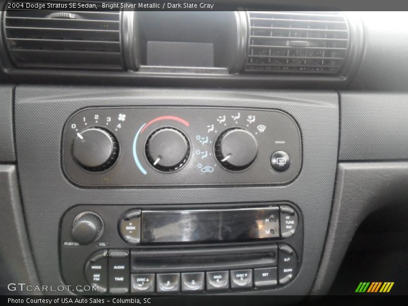 Bright Silver Metallic / Dark Slate Gray 2004 Dodge Stratus SE Sedan