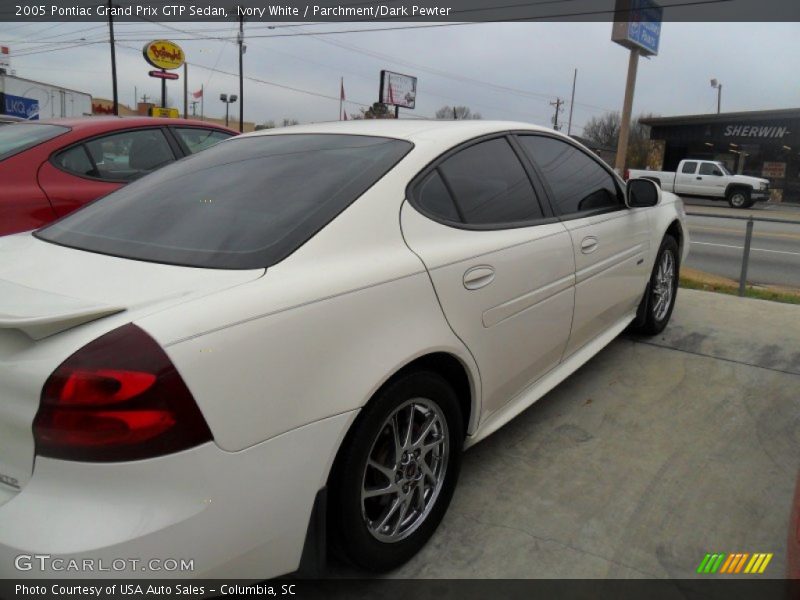 Ivory White / Parchment/Dark Pewter 2005 Pontiac Grand Prix GTP Sedan