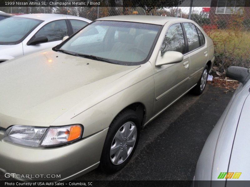 Champagne Metallic / Blond 1999 Nissan Altima SE
