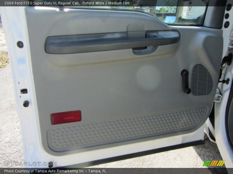 Oxford White / Medium Flint 2004 Ford F350 Super Duty XL Regular Cab