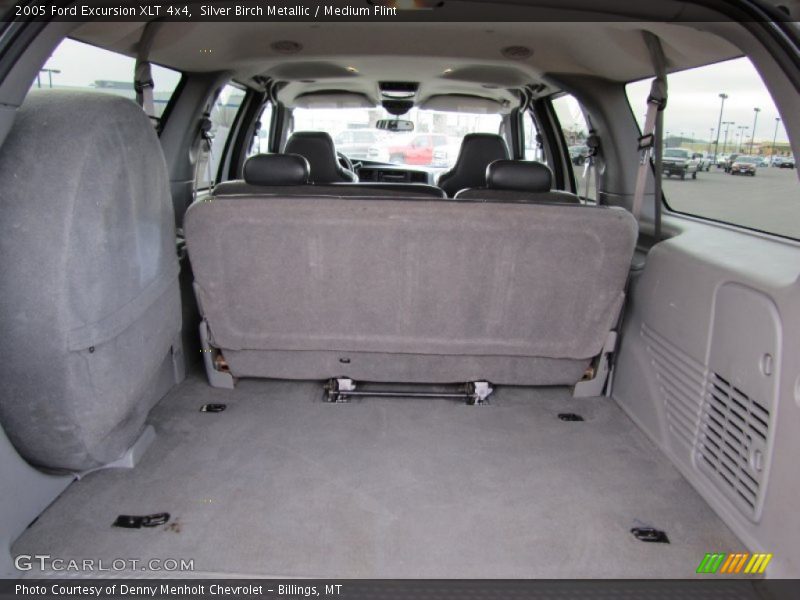  2005 Excursion XLT 4x4 Trunk