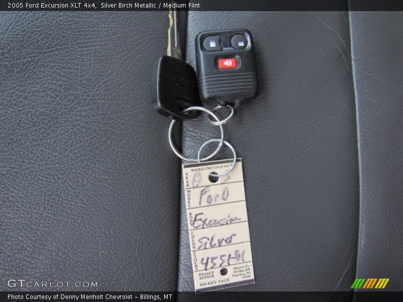 Keys of 2005 Excursion XLT 4x4