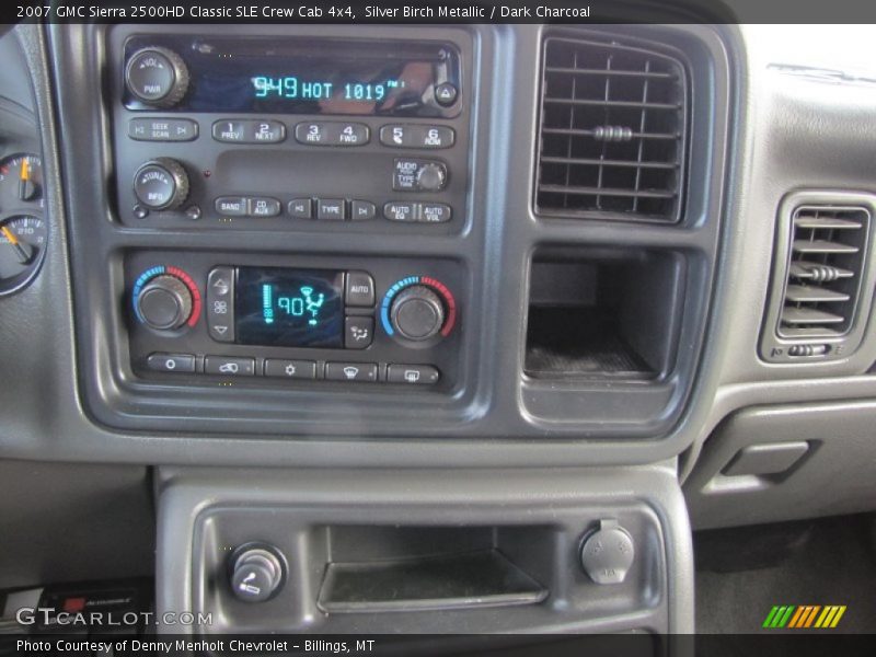 Silver Birch Metallic / Dark Charcoal 2007 GMC Sierra 2500HD Classic SLE Crew Cab 4x4